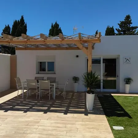 Σπίτι διακοπών Palapa Garden Alojamientos, Piscina Privada Y Cerca Del Mar Chiclana de la Frontera